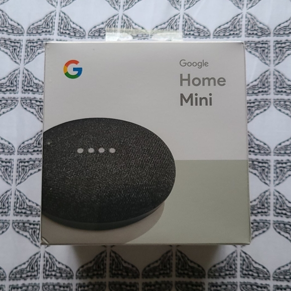 Google Home Mini - Picture 1 of 2